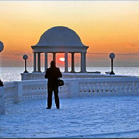 English Rose Bed & Breakfast Bexhill-on-Sea Exterior photo