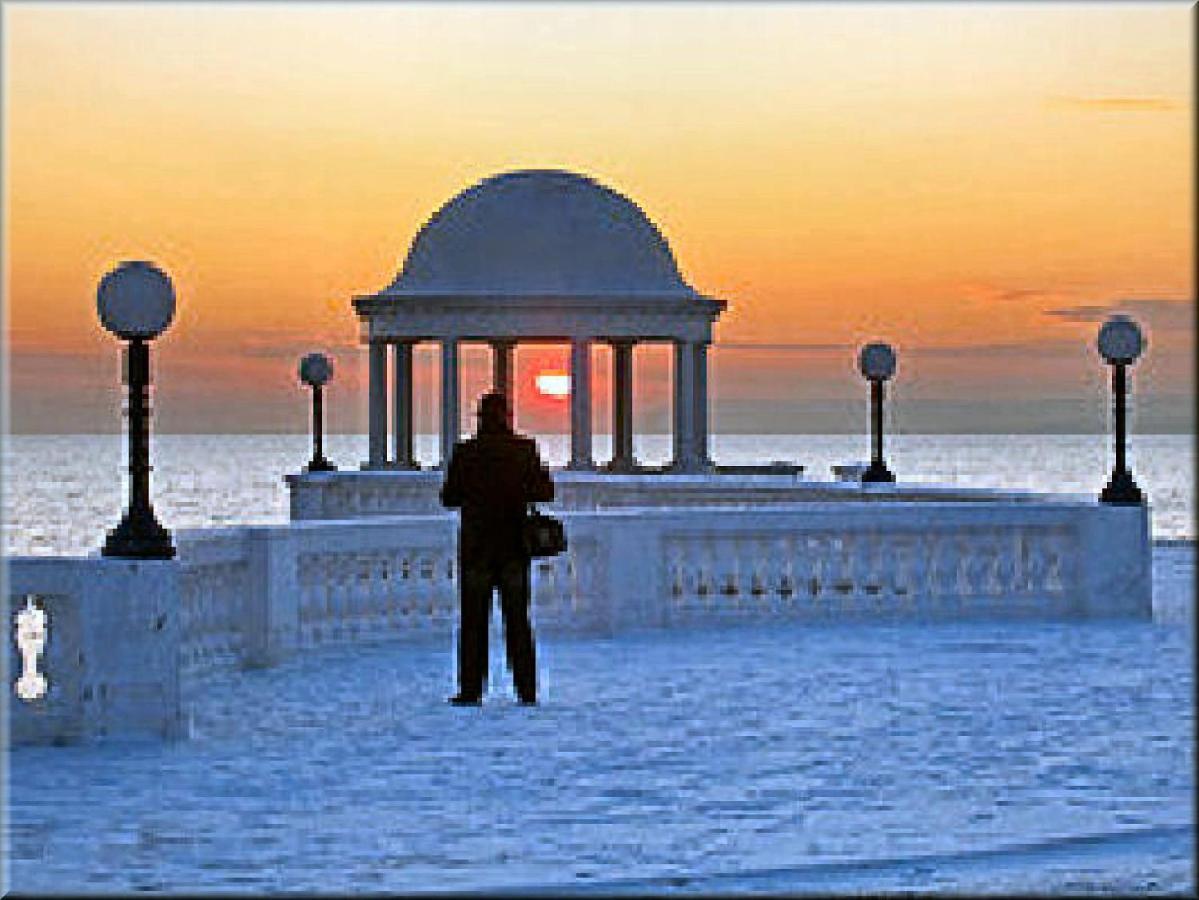 English Rose Bed & Breakfast Bexhill-on-Sea Exterior photo